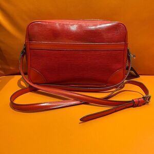 Vintage Louis Vuitton Red Epi Leather Trocadero Crossbody Bag